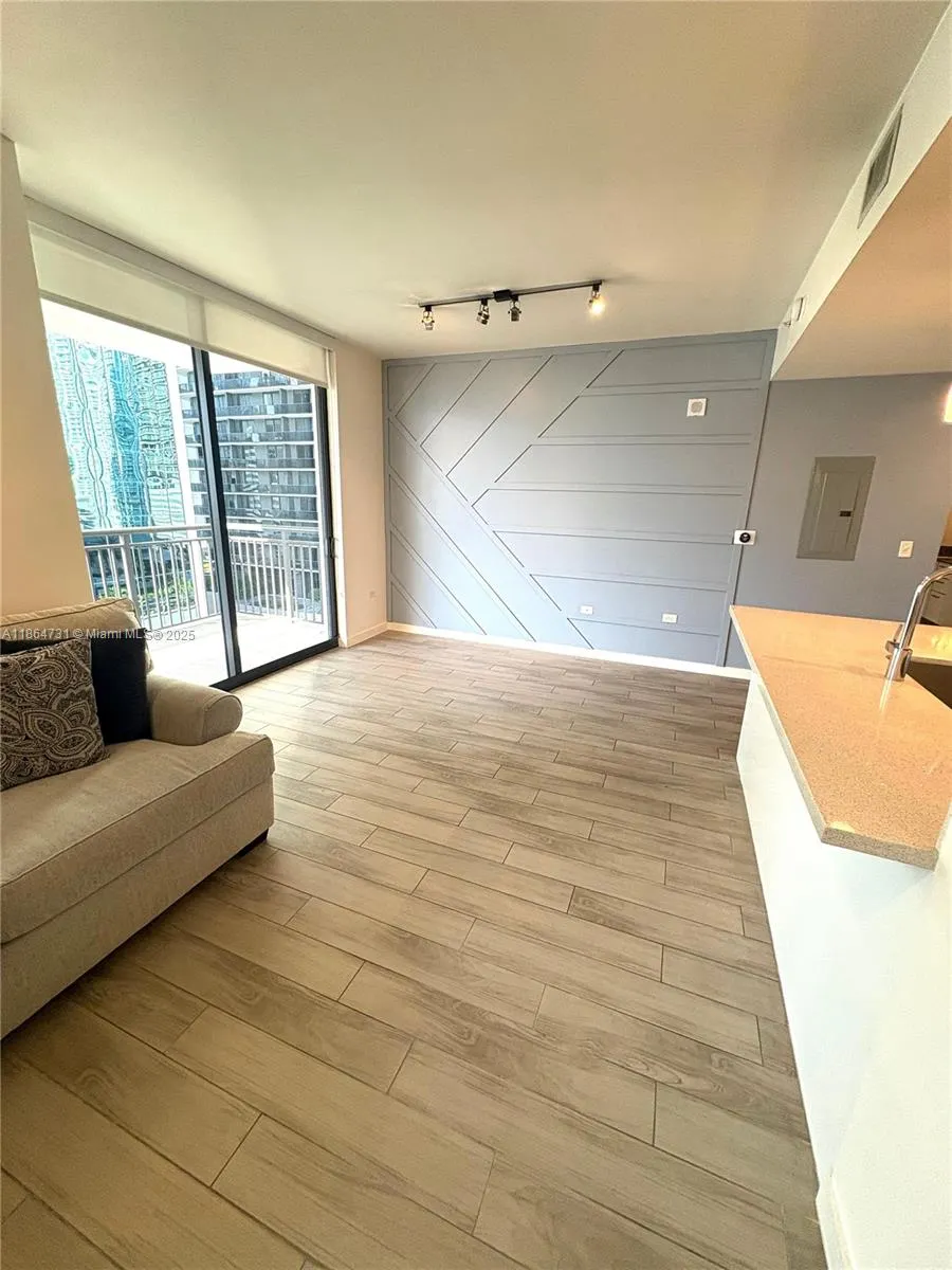 999 SW 1st Ave, #1615