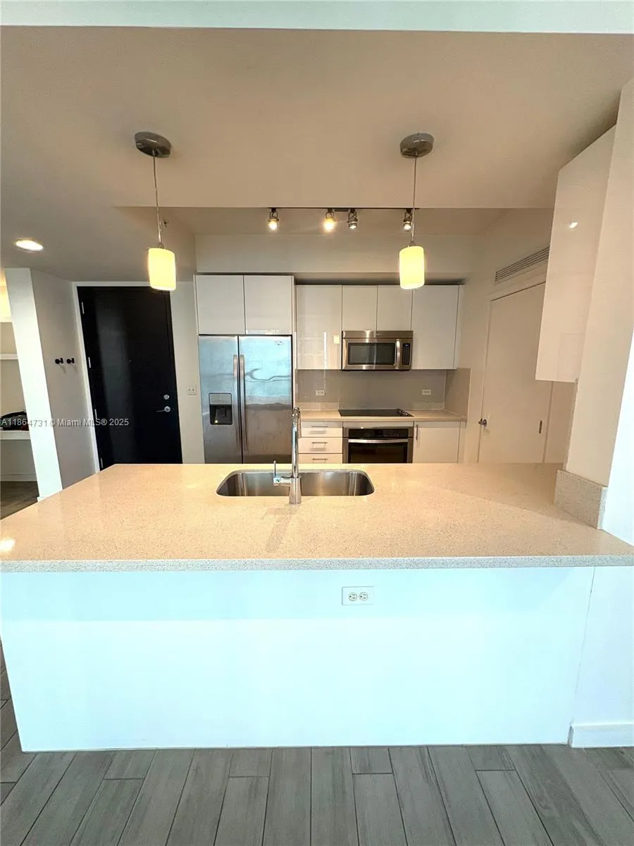 999 SW 1st Ave, #1615