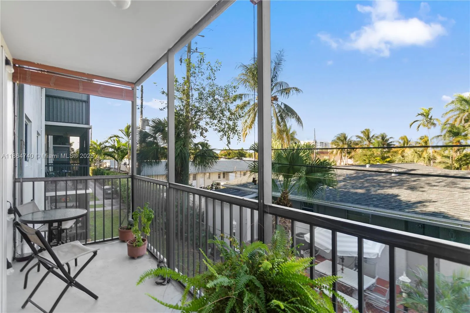 701 NE 1st Ct, #209