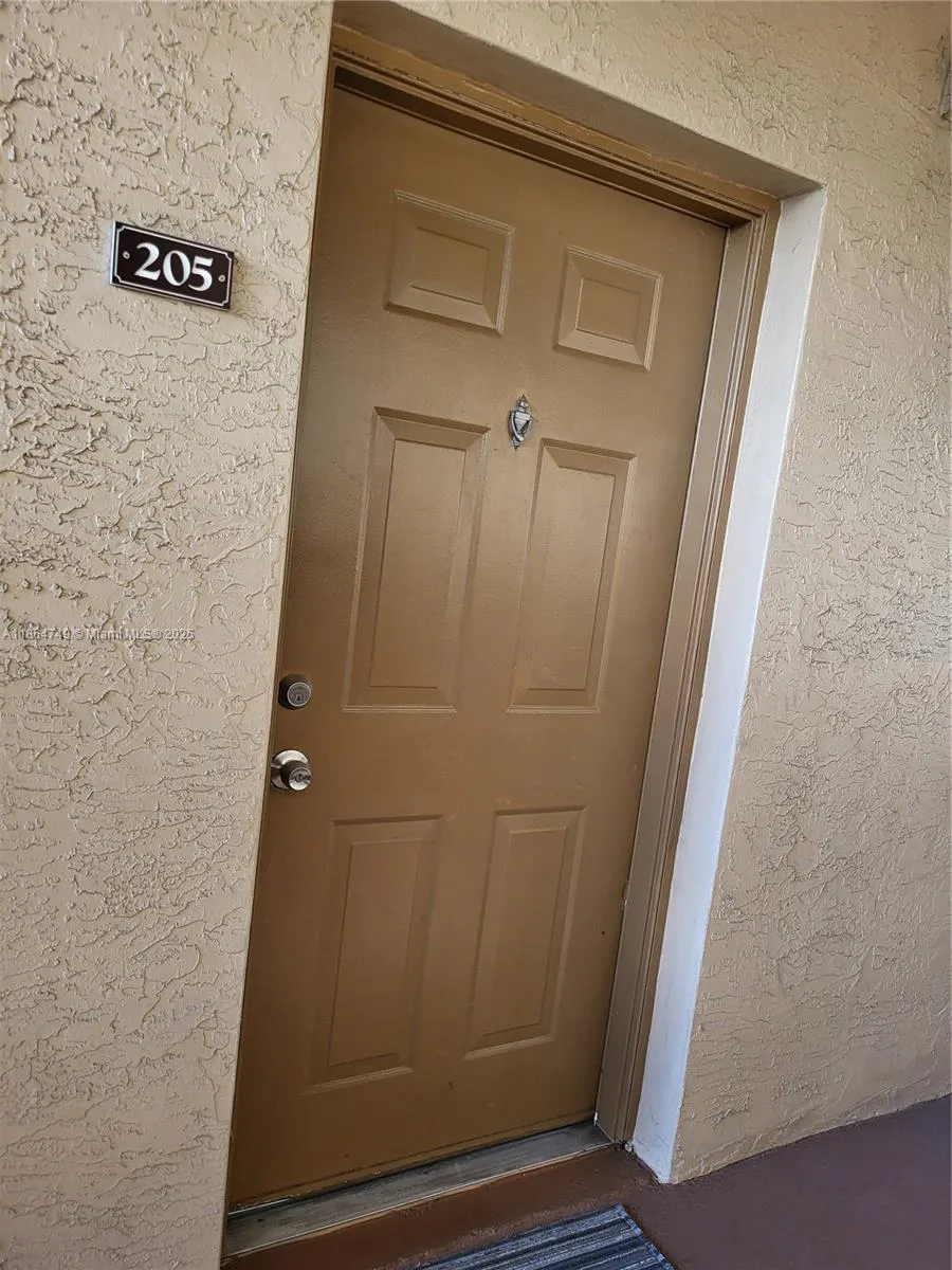 101 SW 117th Ave, #7205