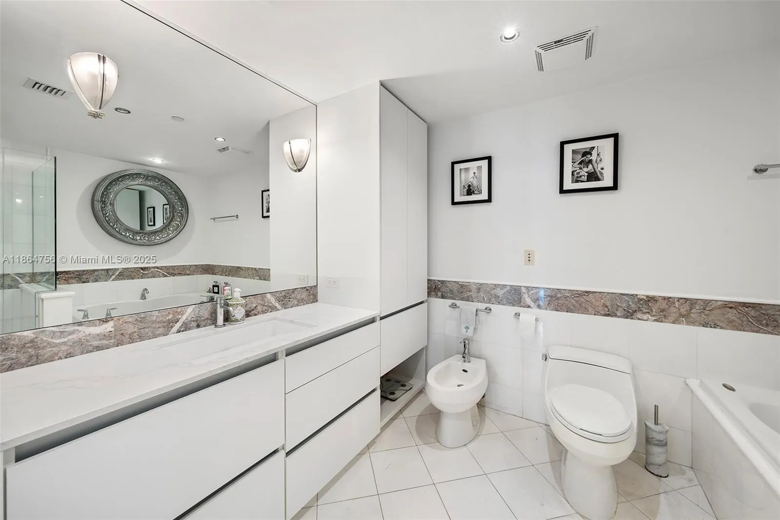 540 West Ave, #712