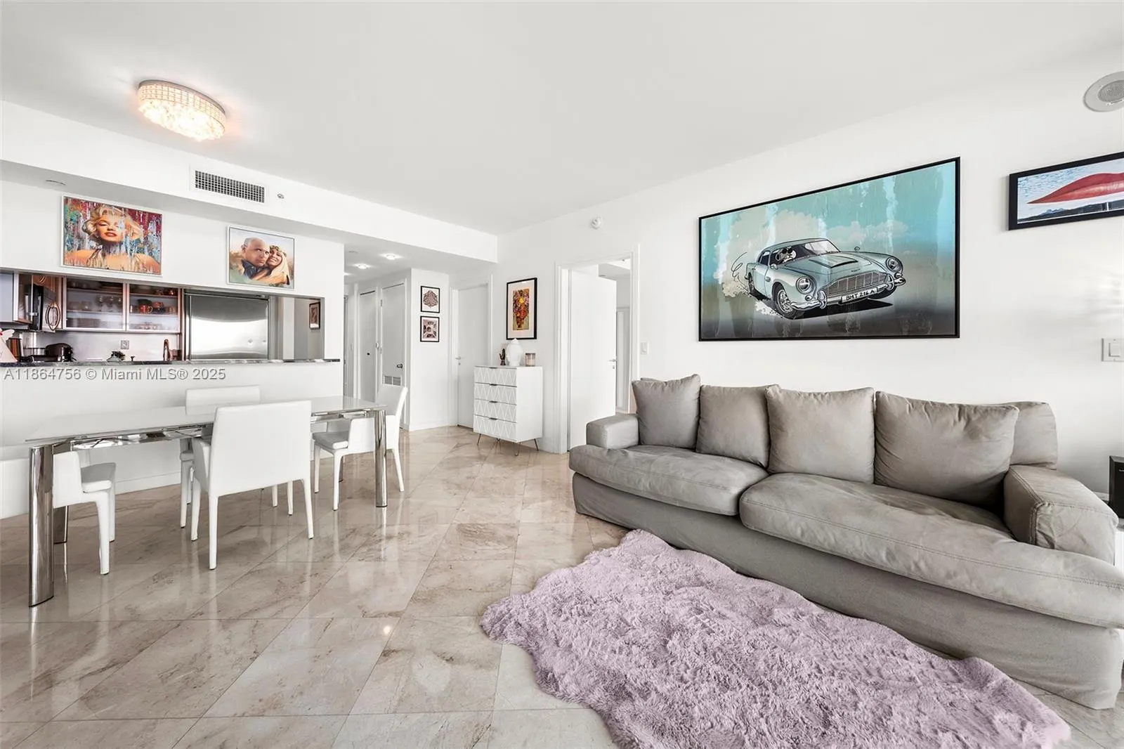 540 West Ave, #712