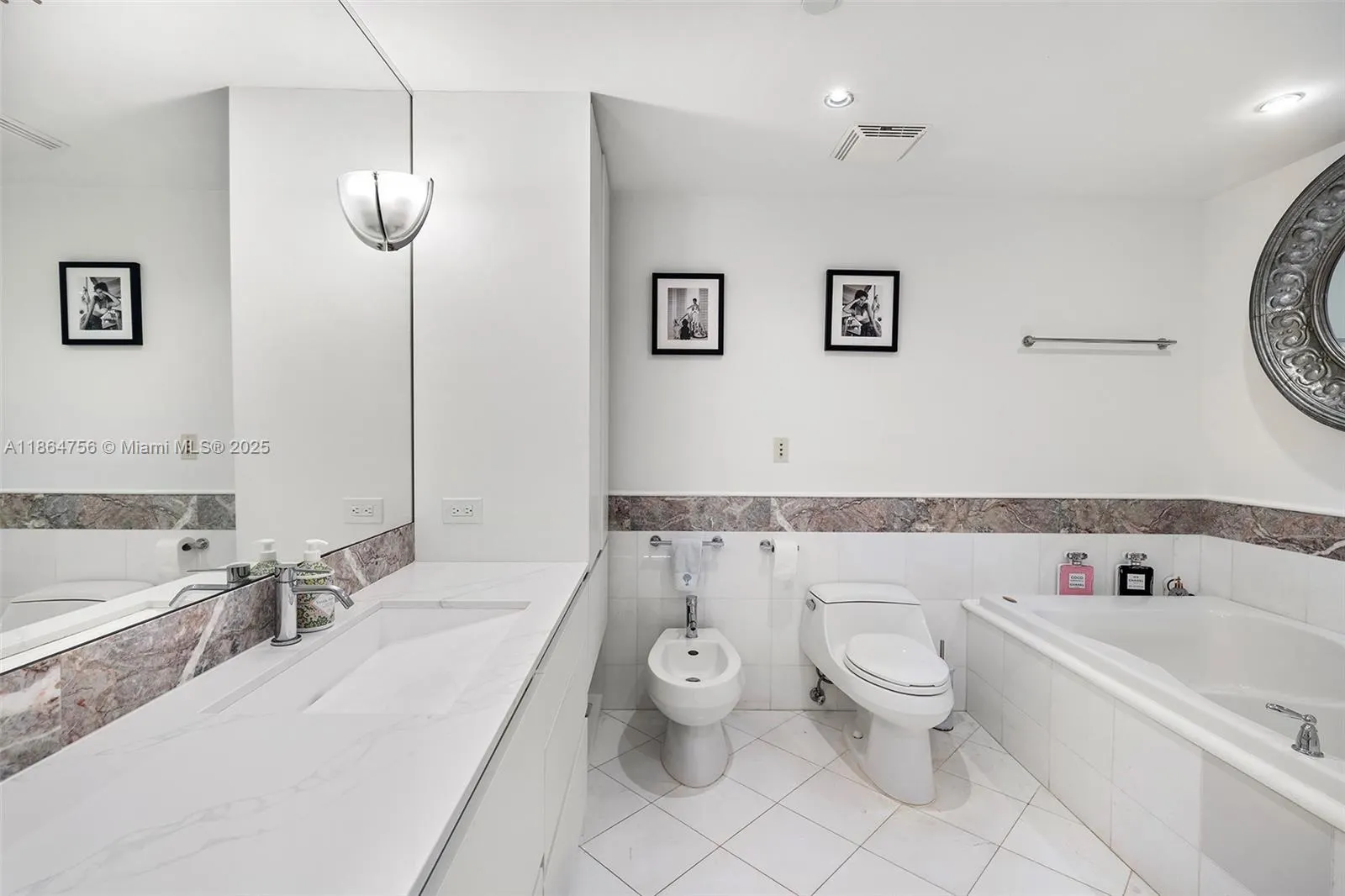 540 West Ave, #712