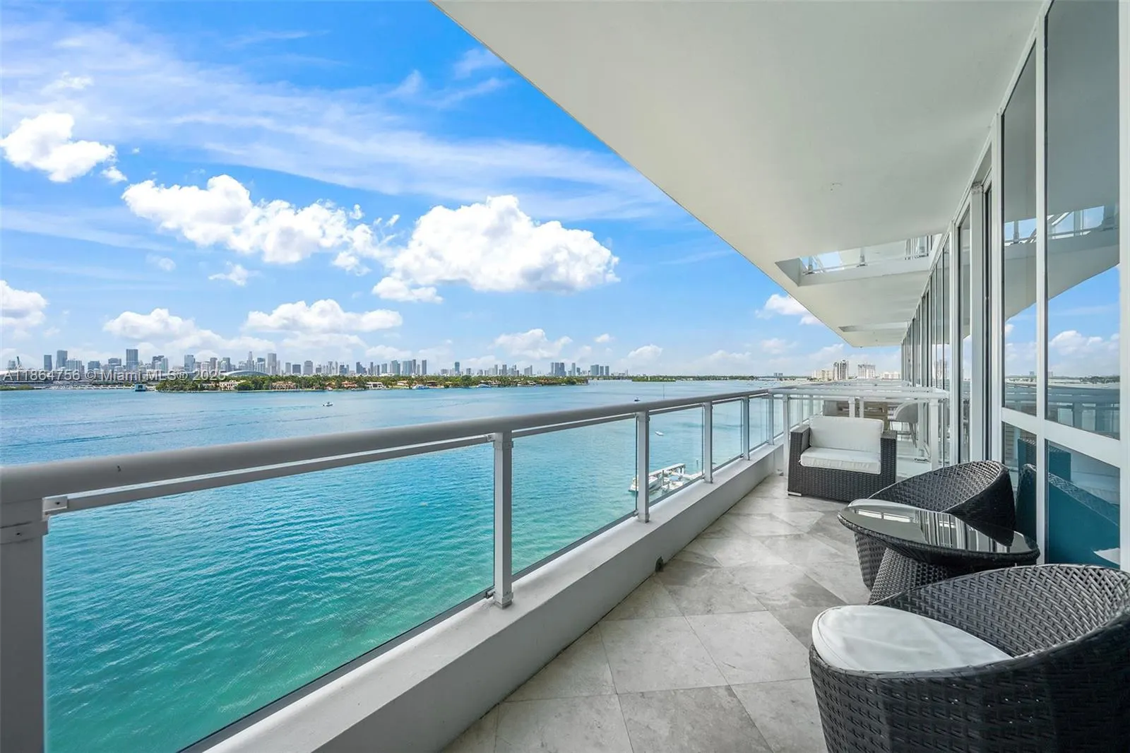 540 West Ave, #712