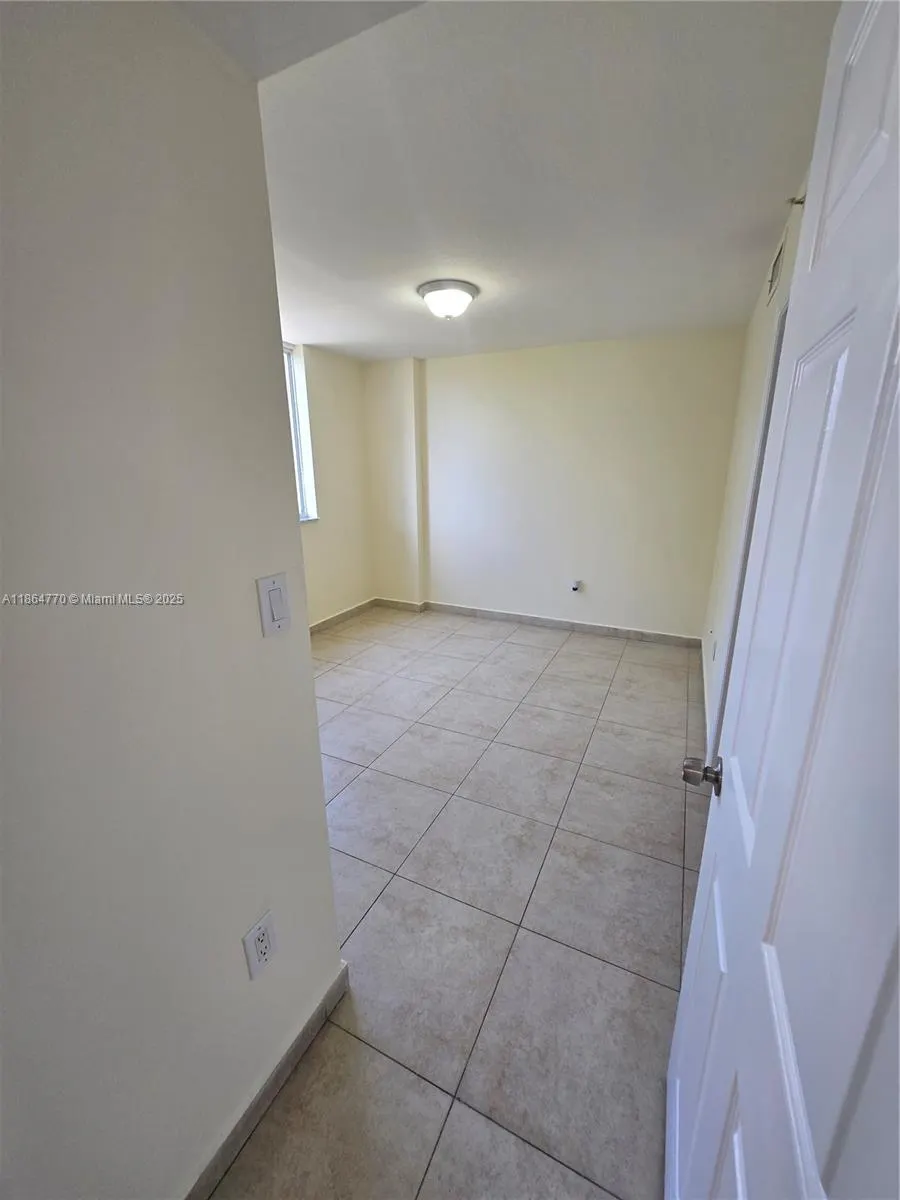 2647 NW 25th Ave, #202