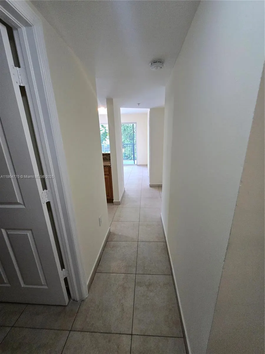 2647 NW 25th Ave, #202