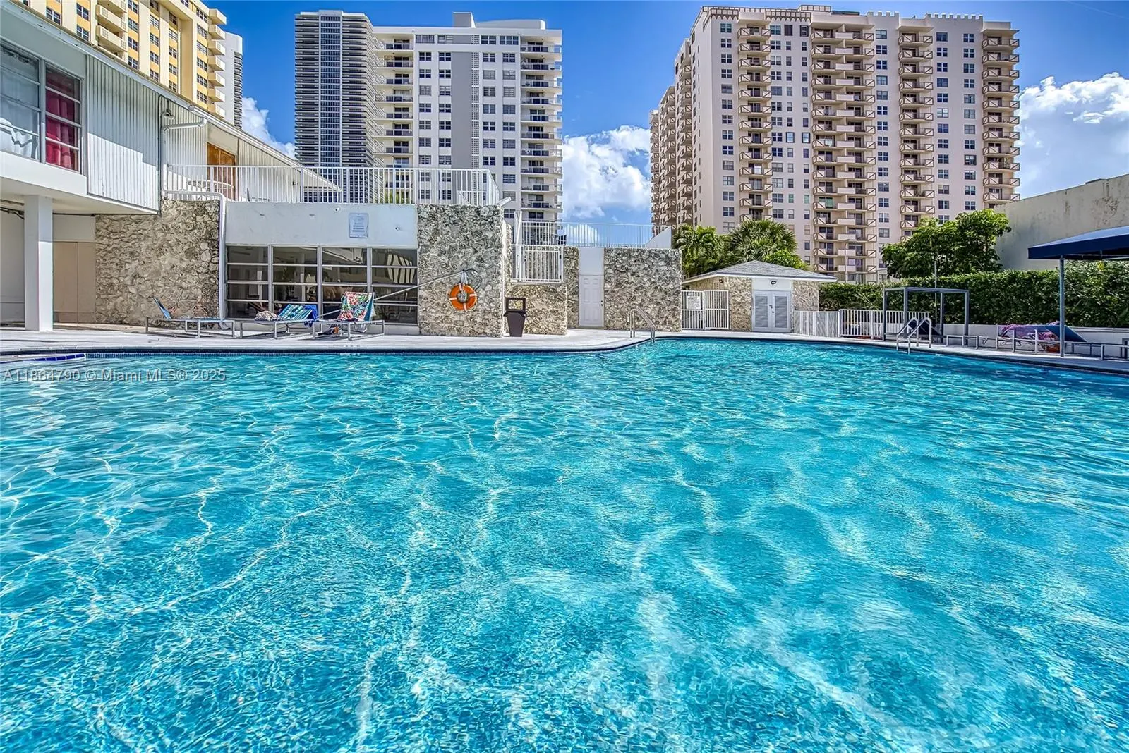 1849 S Ocean Dr, #905