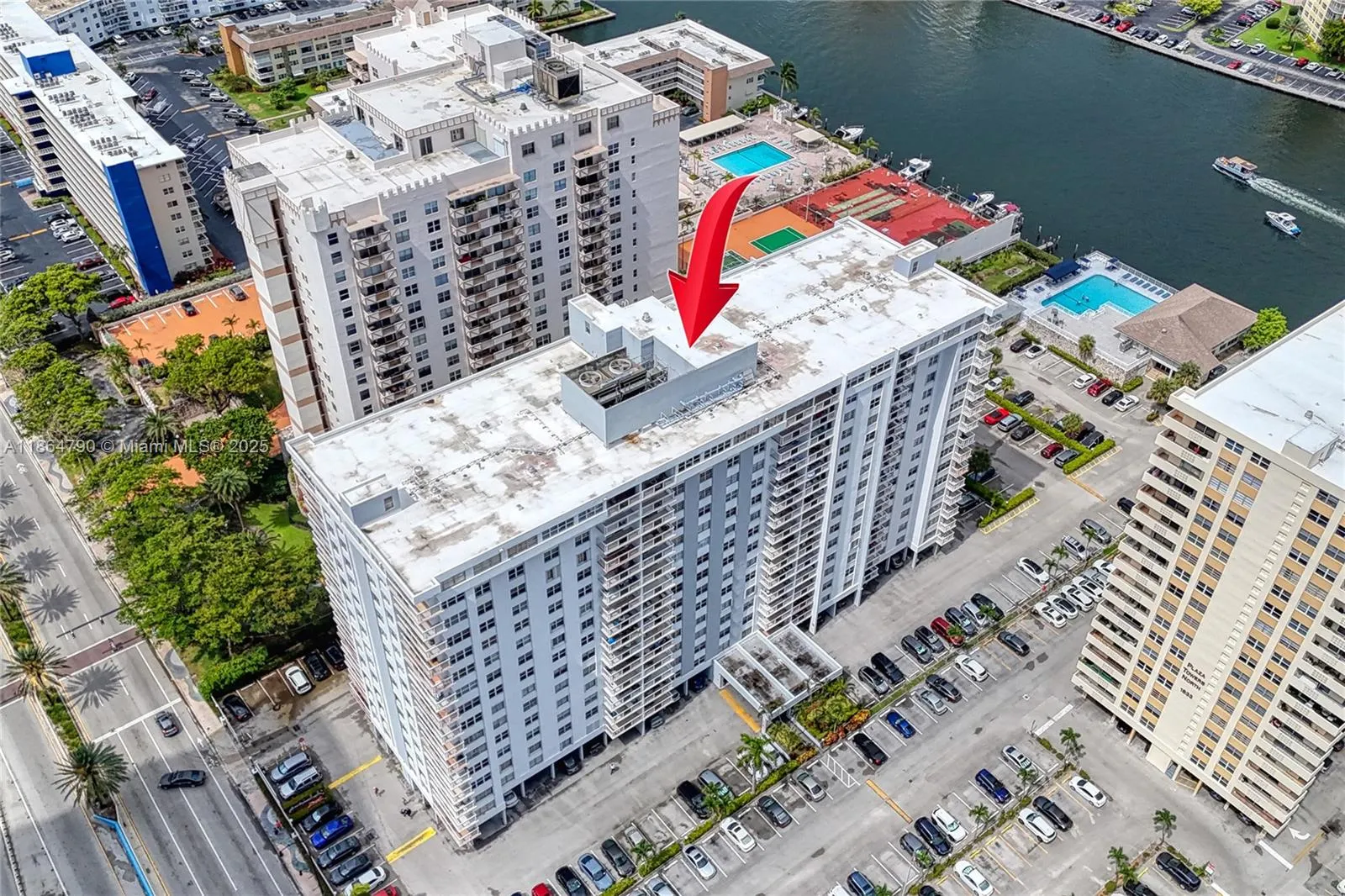 1849 S Ocean Dr, #905
