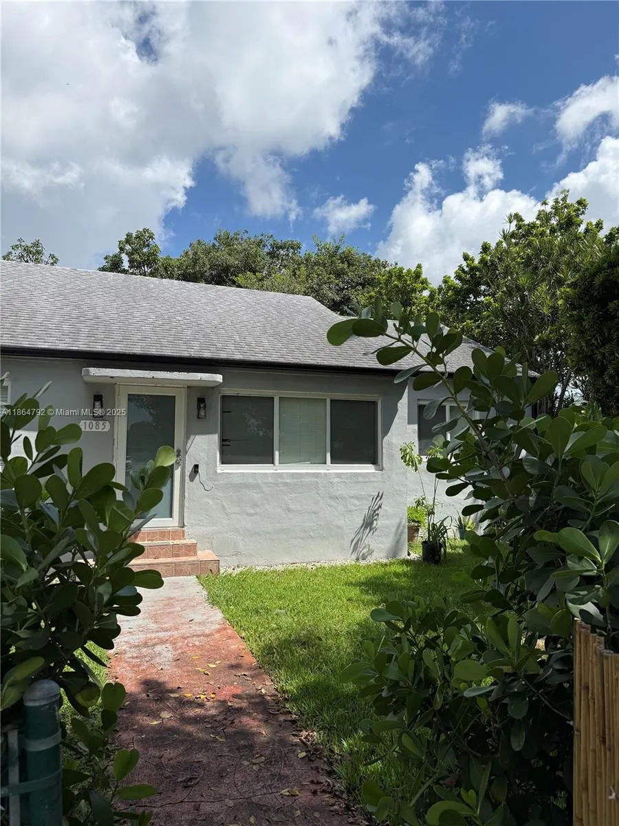 1085 NW 48th St