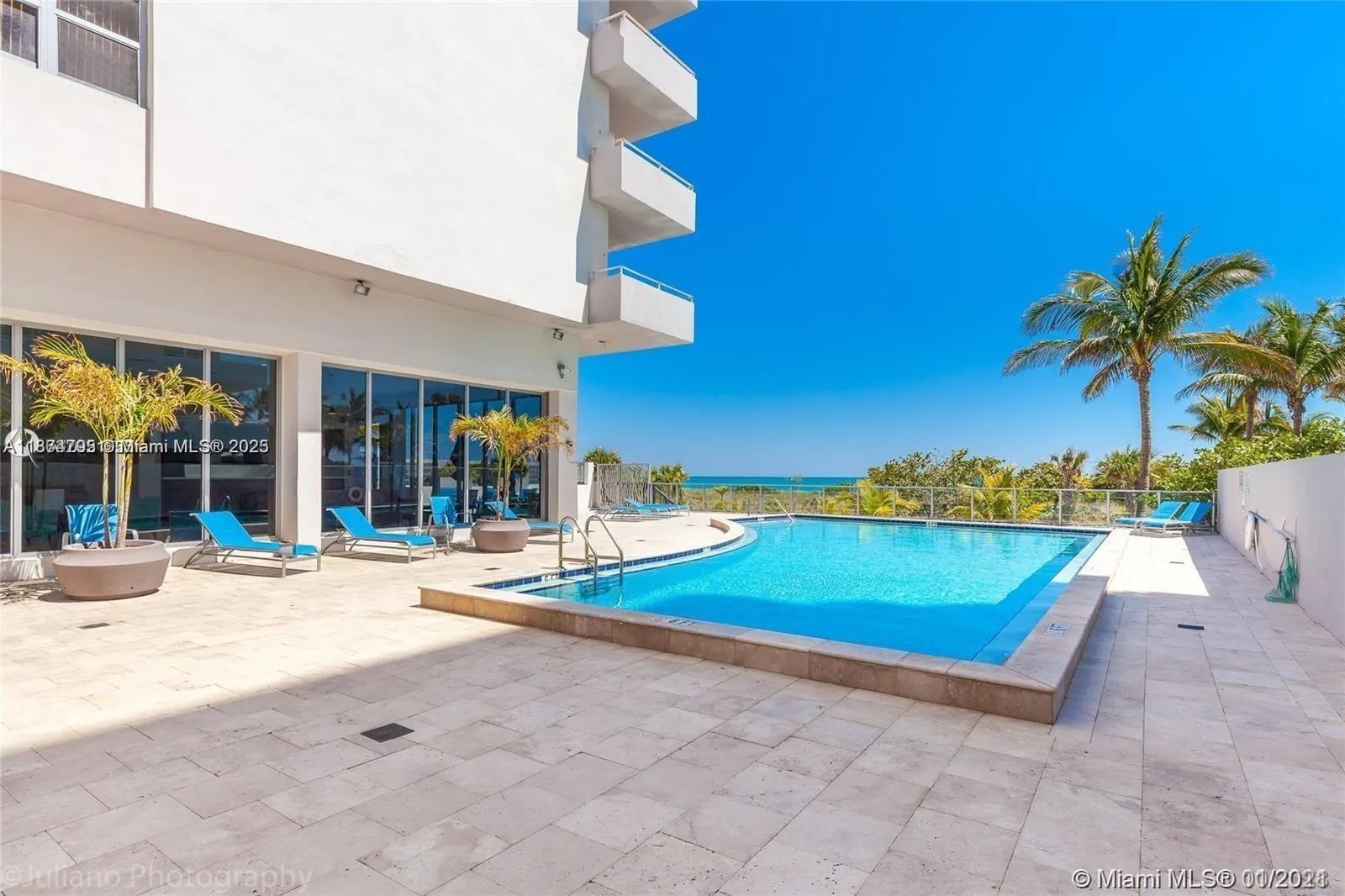 9225 Collins Ave, #307