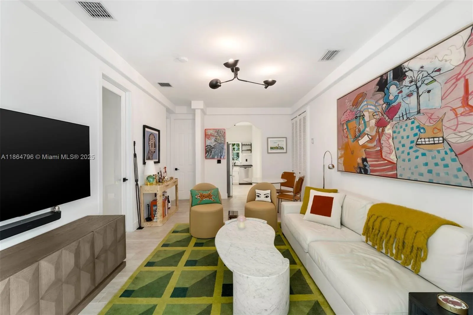 1045 Michigan Ave, #B
