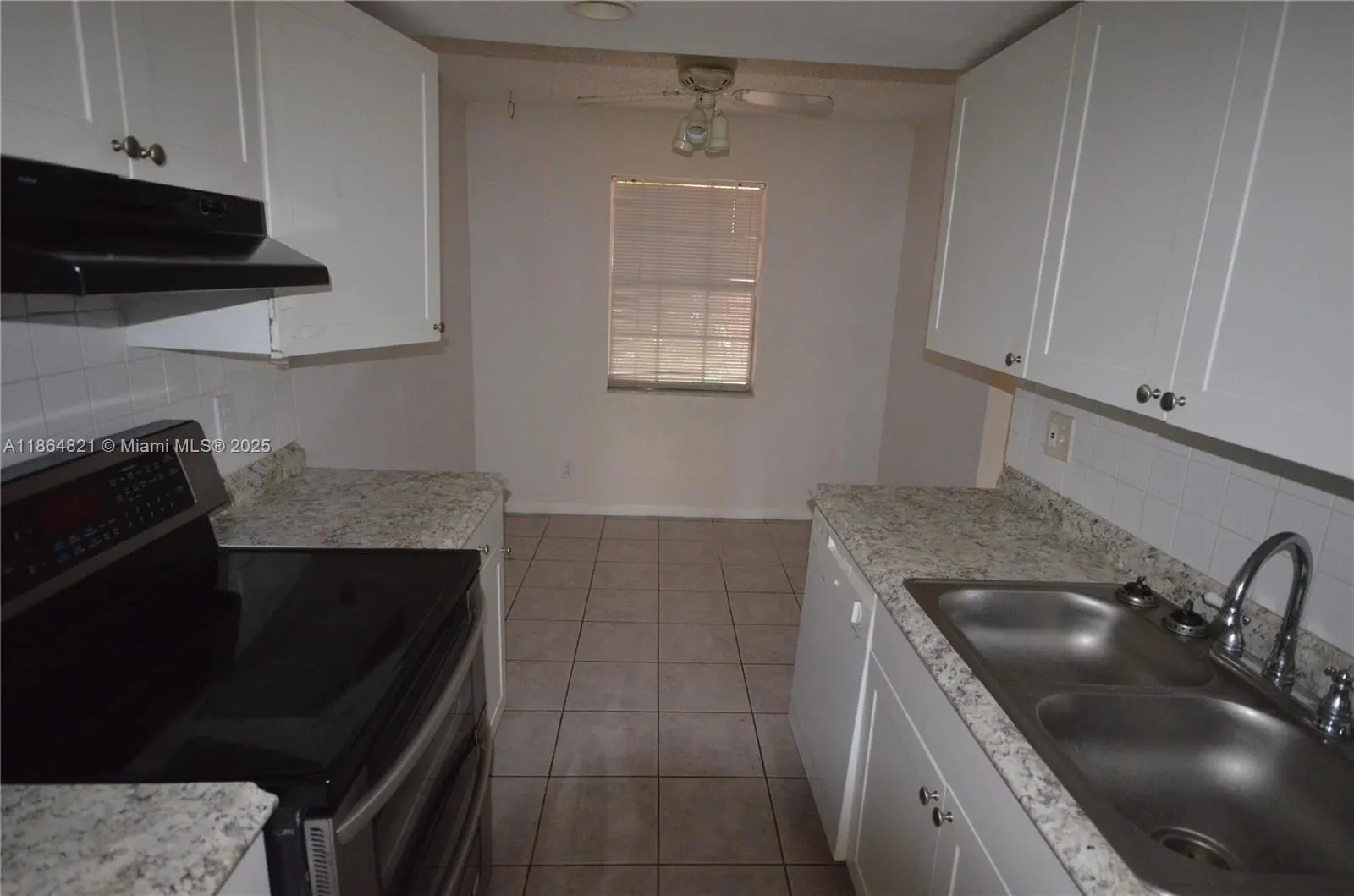 680 Tennis Club Dr, #107