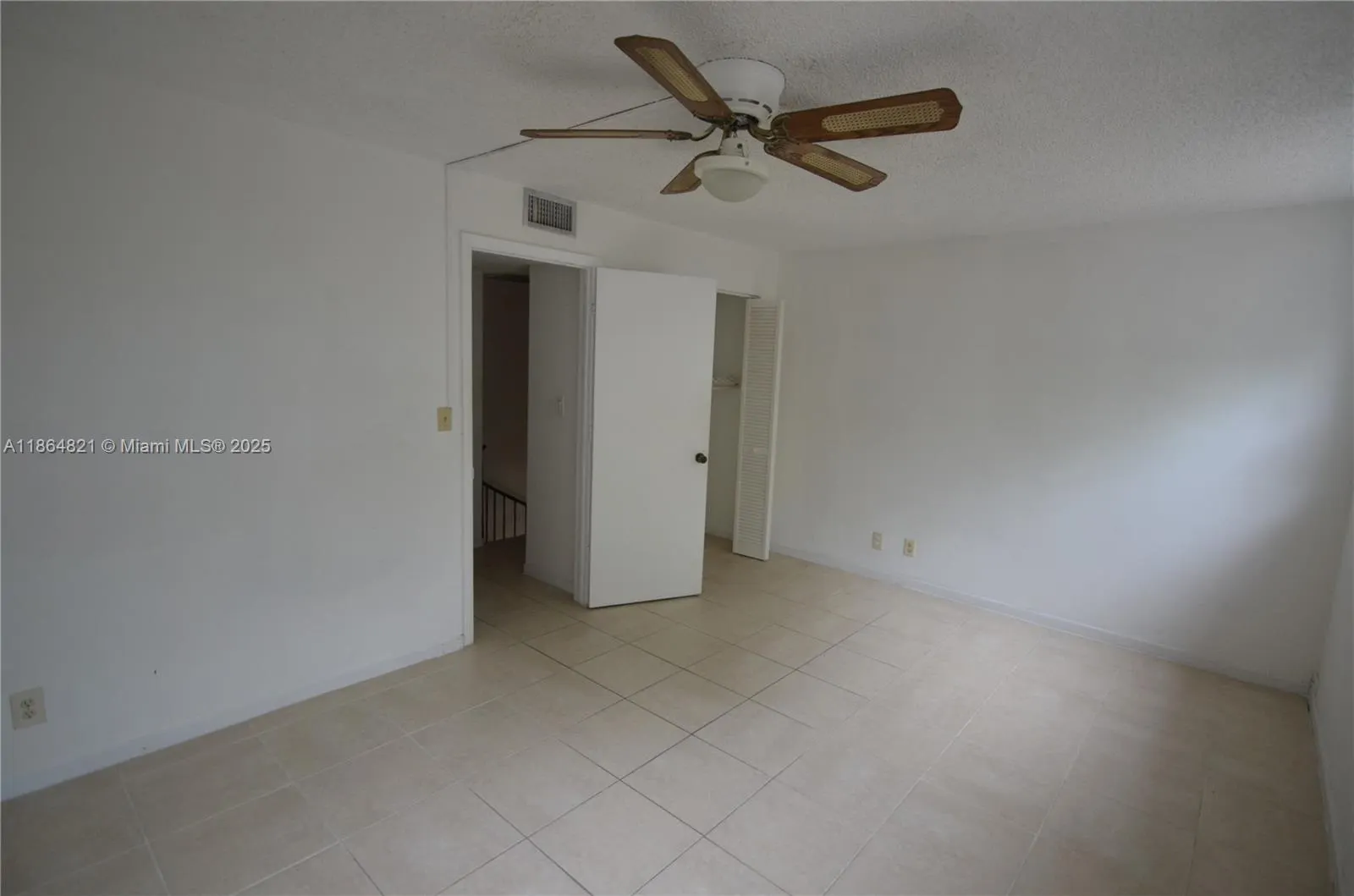 680 Tennis Club Dr, #107