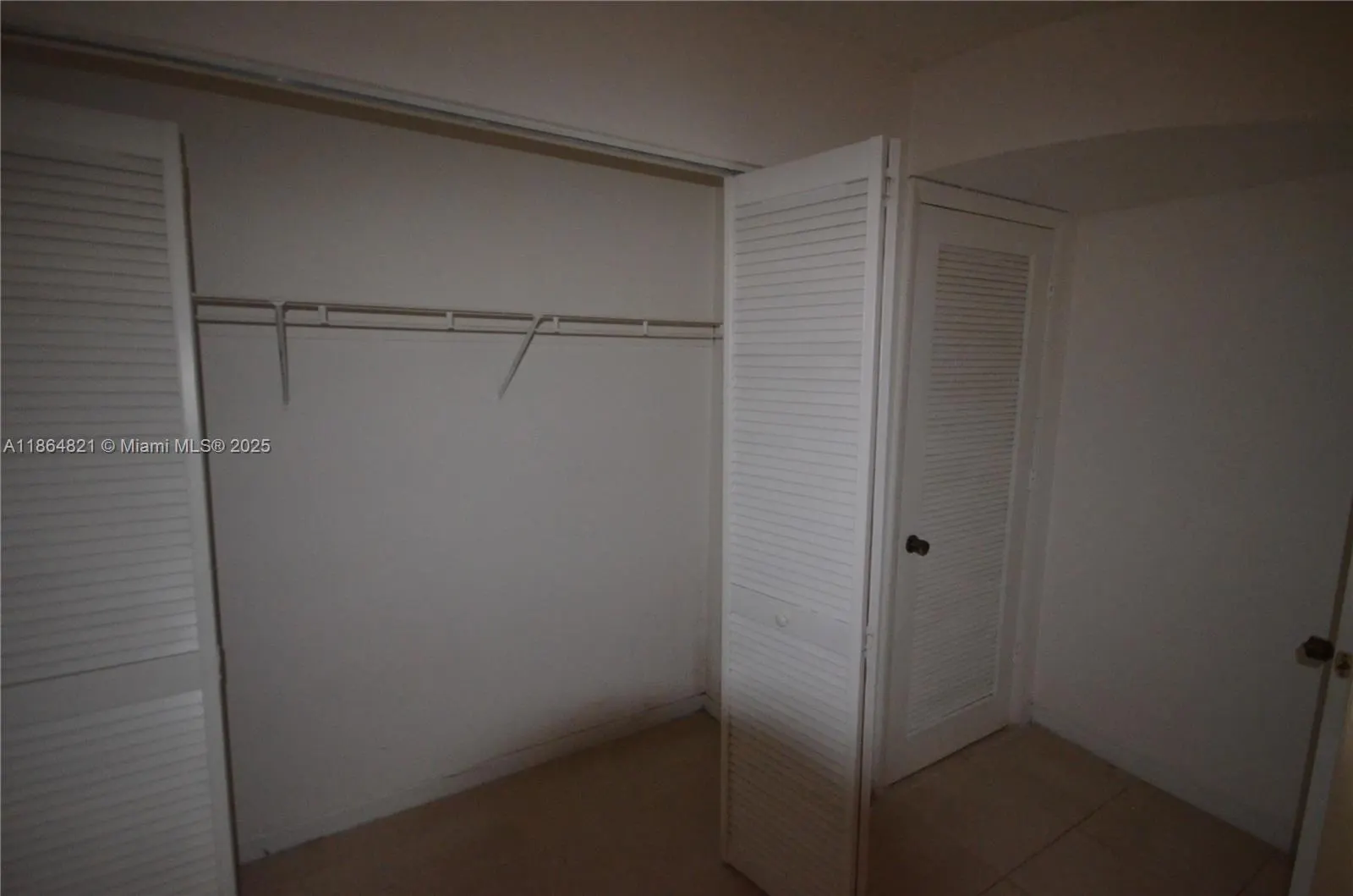 680 Tennis Club Dr, #107