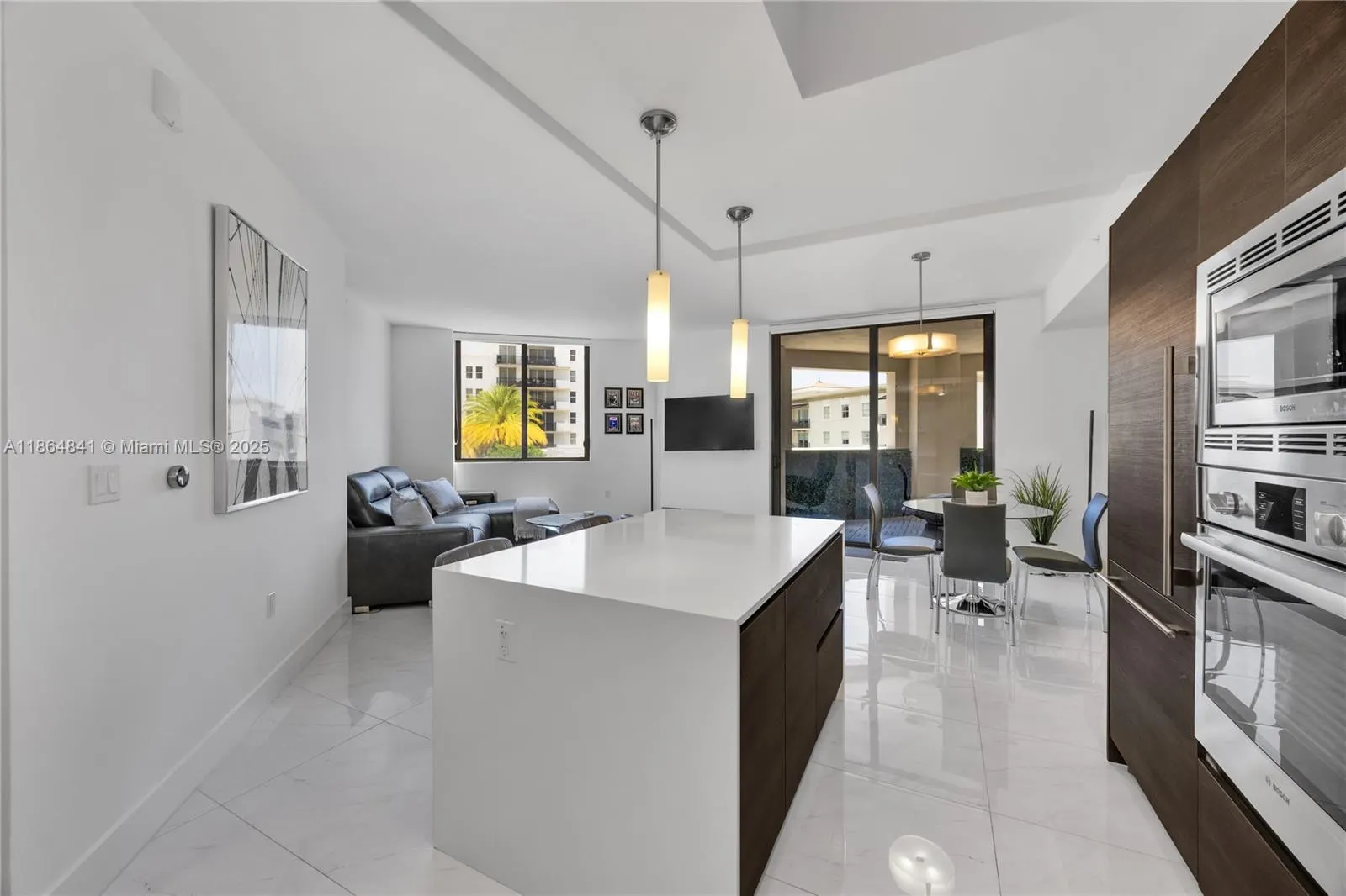 301 Altara Ave, #511