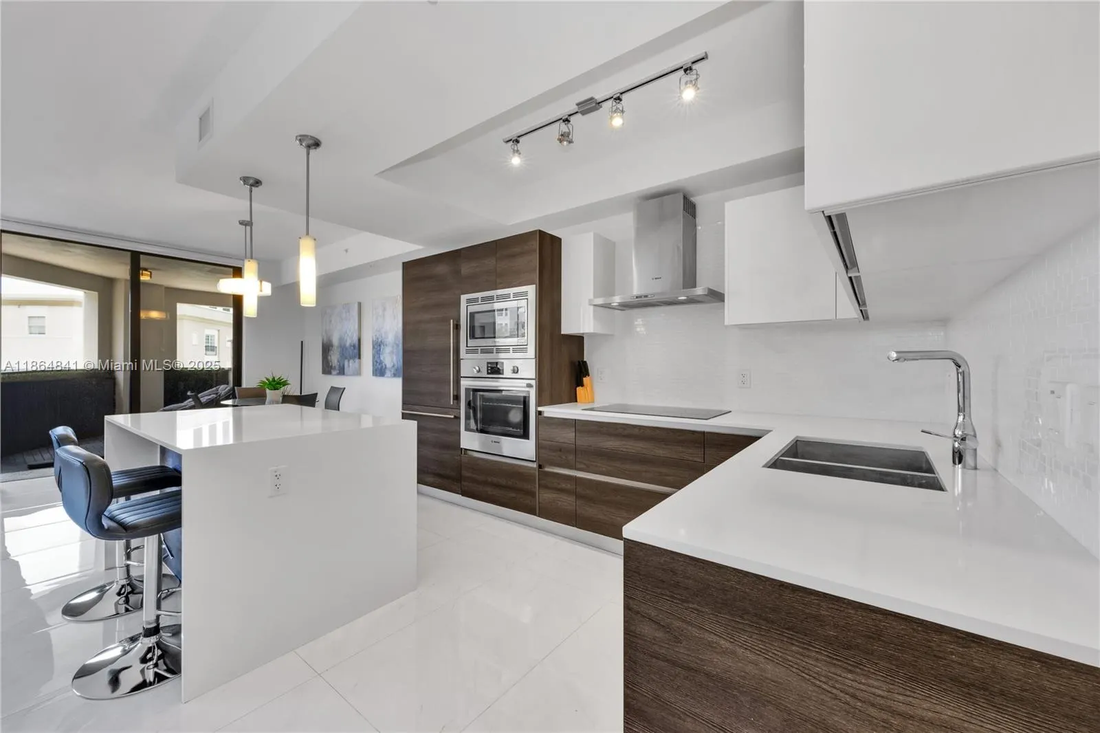 301 Altara Ave, #511