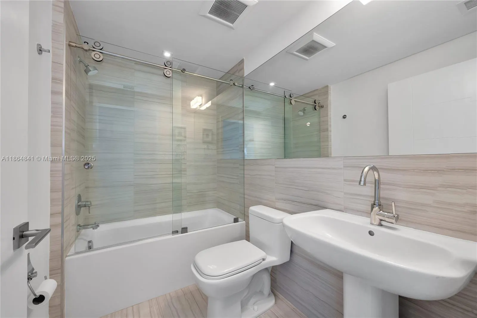 301 Altara Ave, #511