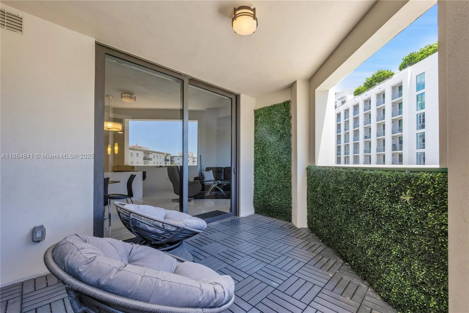 301 Altara Ave, #511