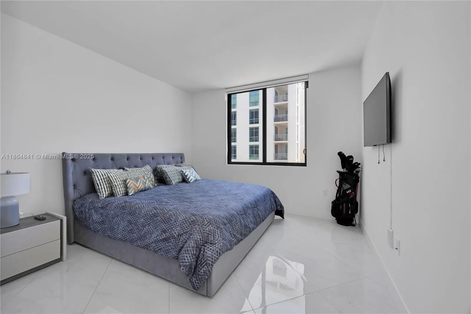 301 Altara Ave, #511