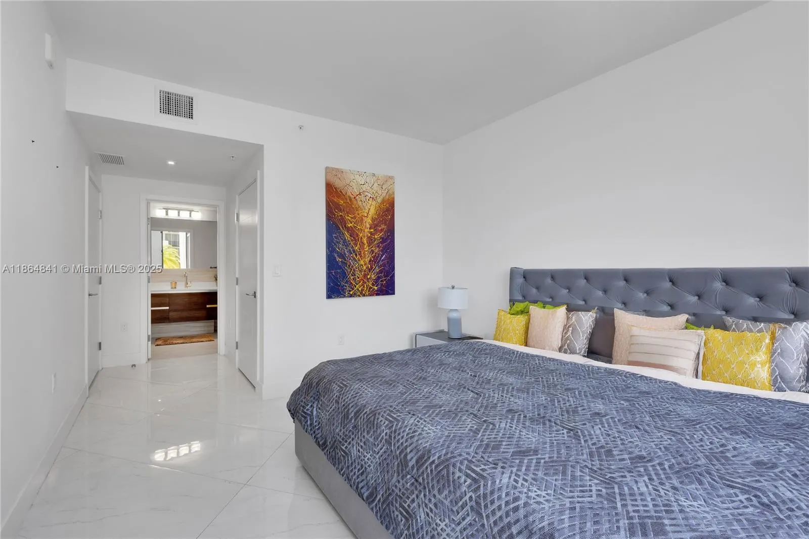301 Altara Ave, #511