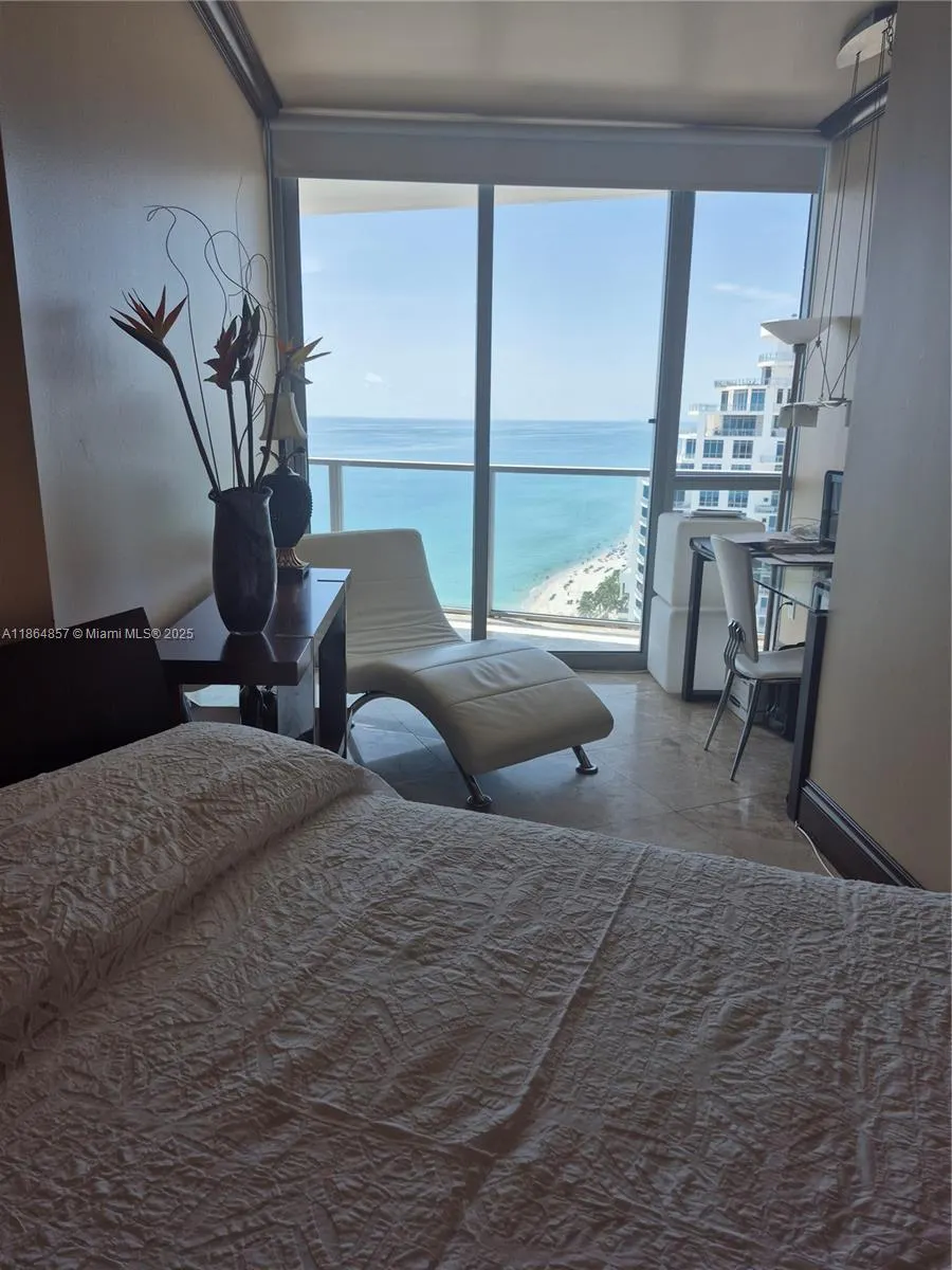 3101 S Ocean Dr, #2707