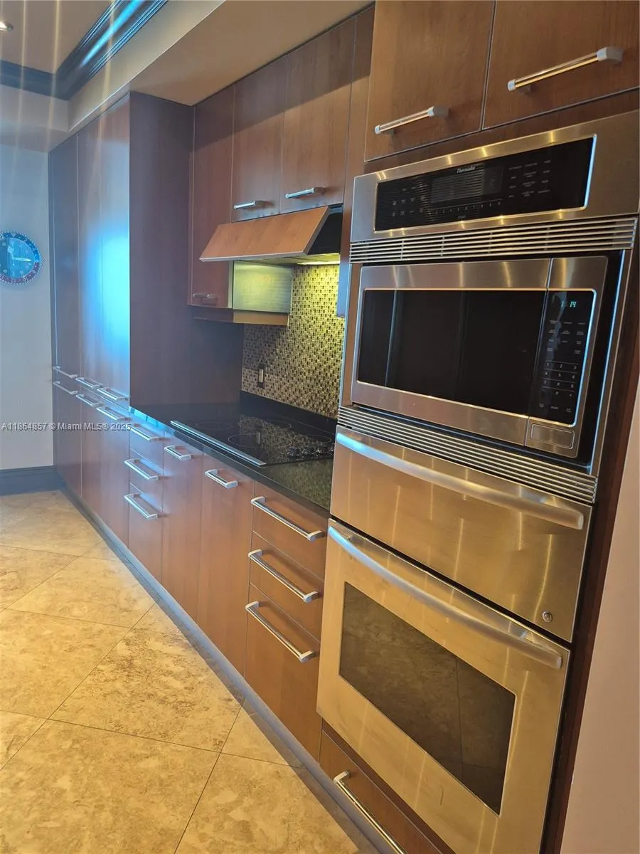 3101 S Ocean Dr, #2707