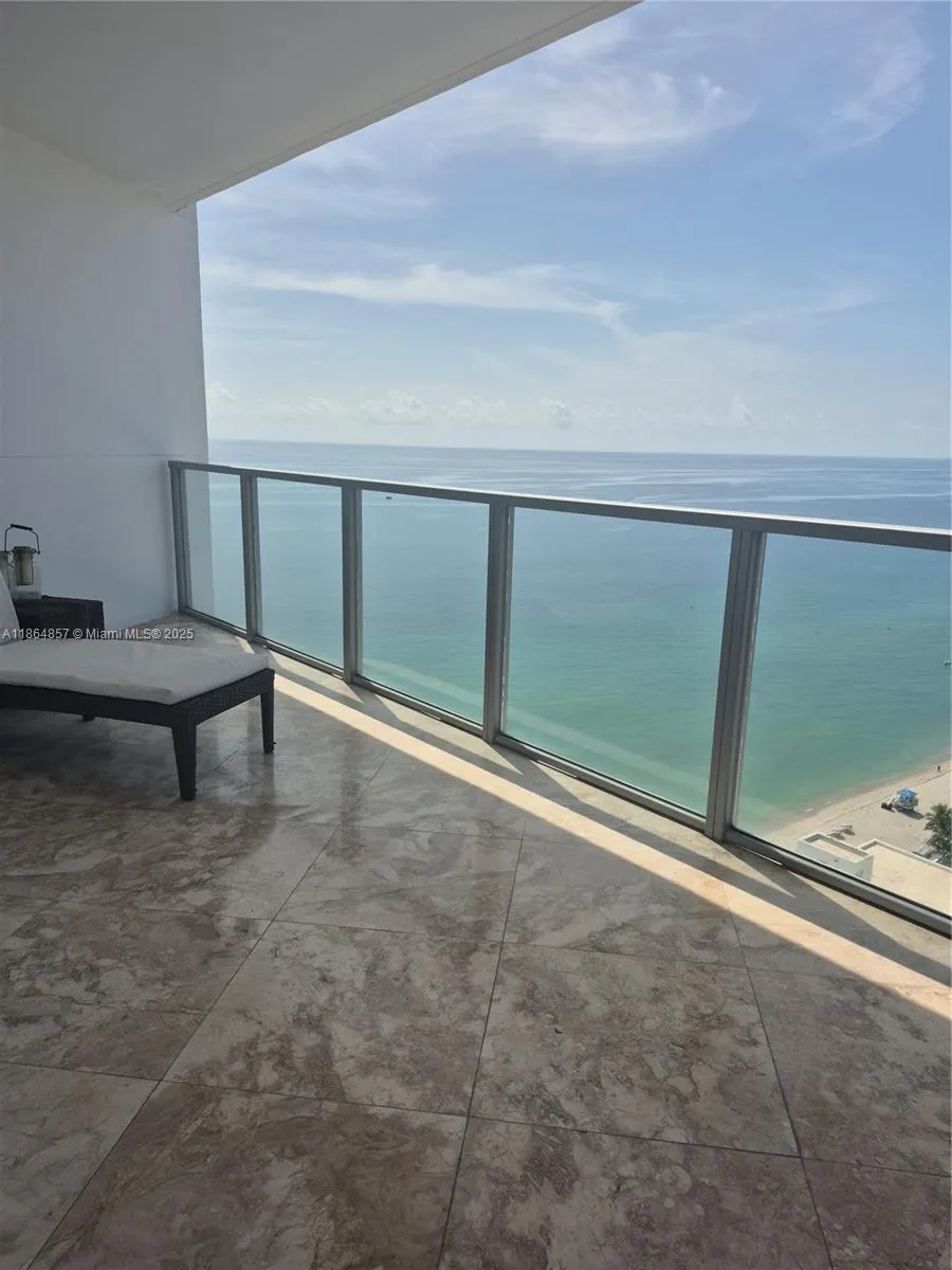 3101 S Ocean Dr, #2707