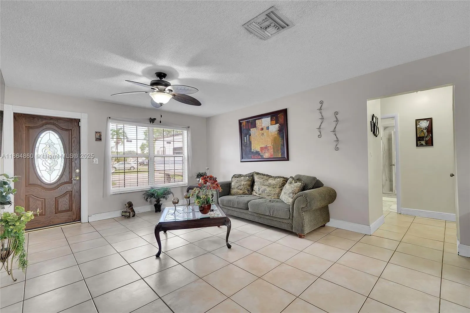 940 N 73rd Way