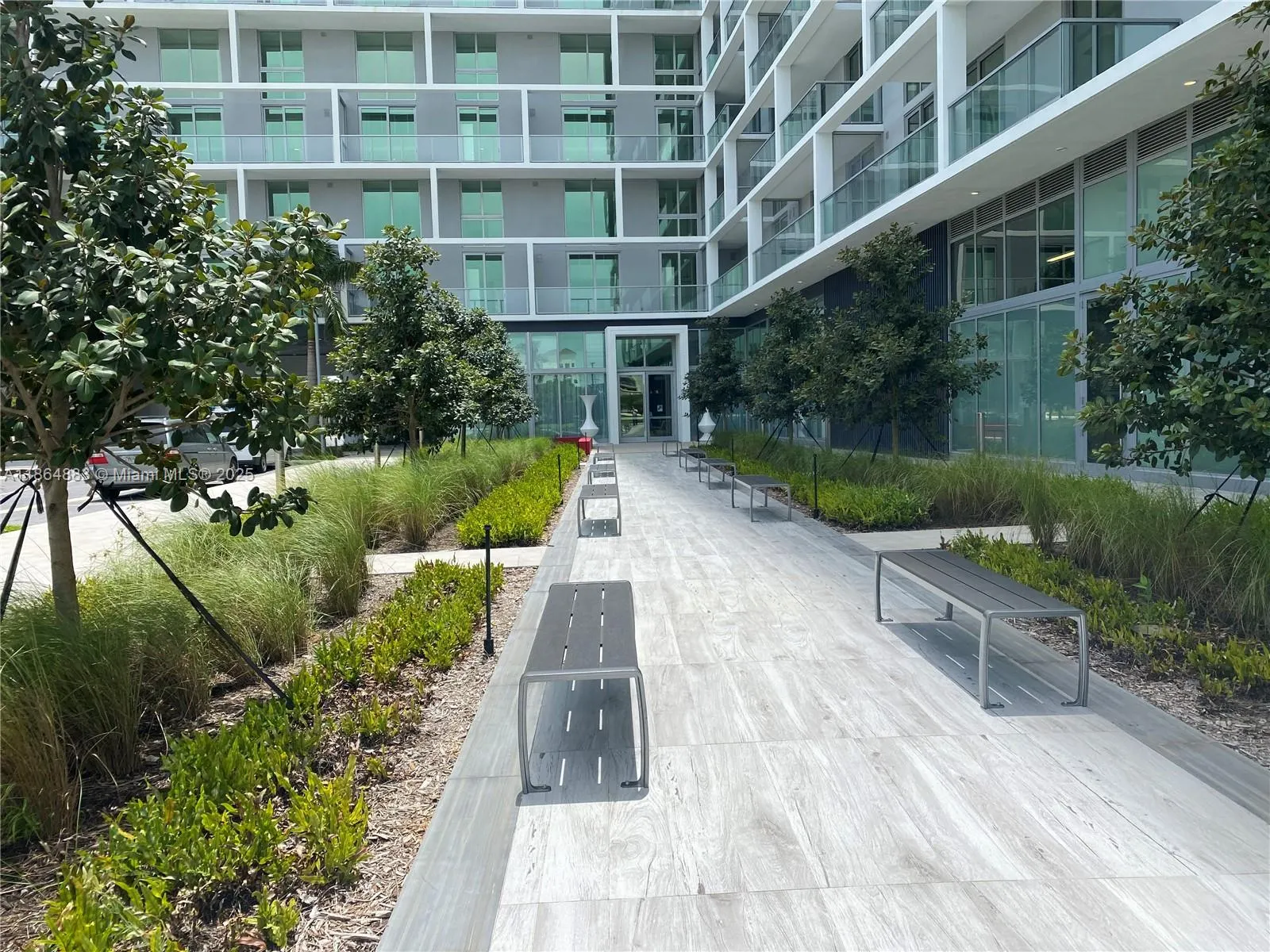 2000 Metropica Way, #408