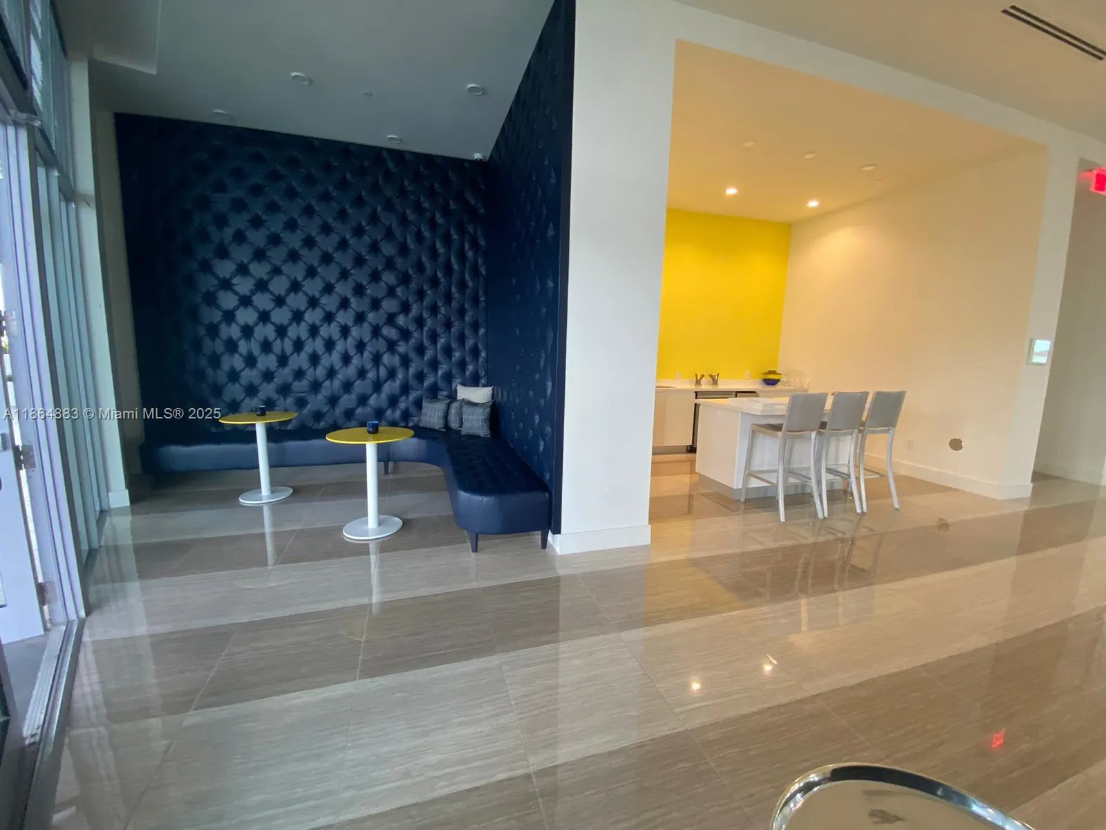 2000 Metropica Way, #408