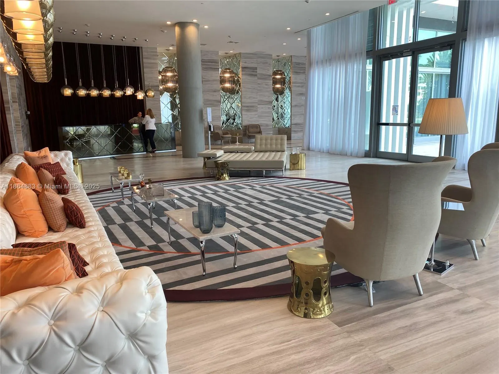 2000 Metropica Way, #408