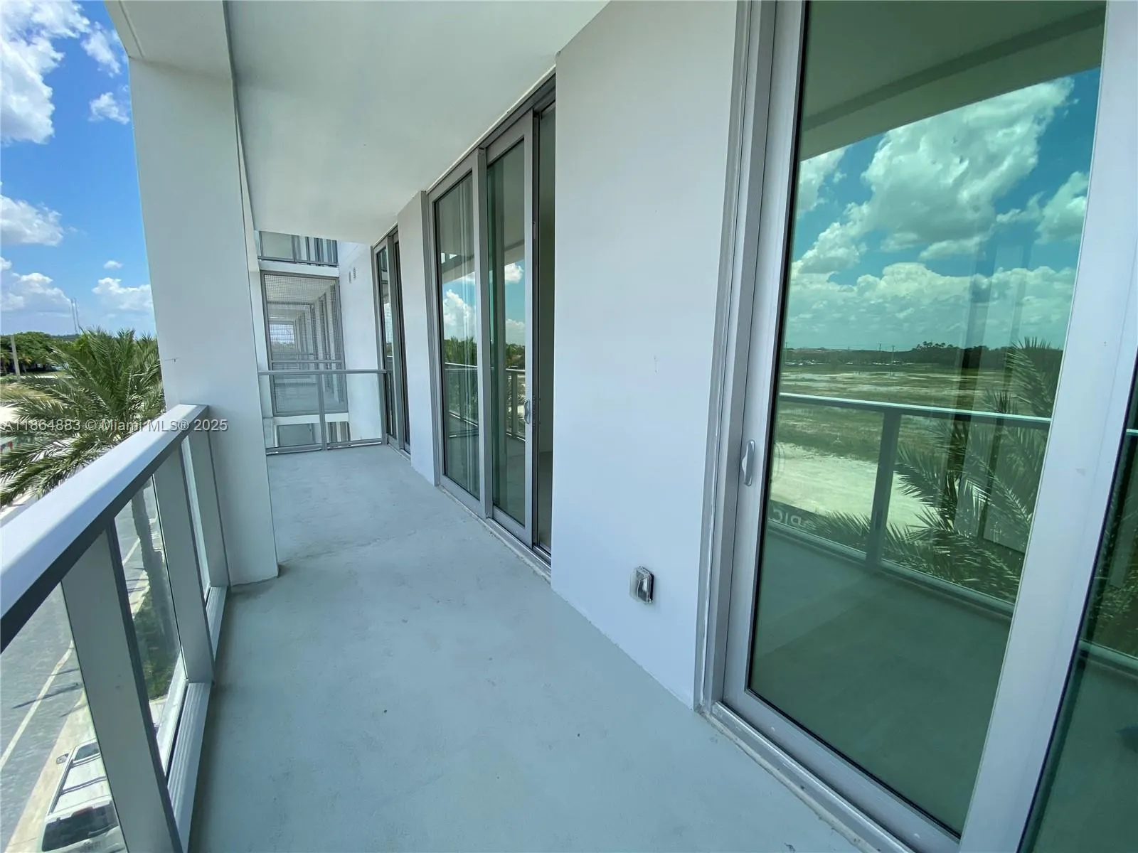 2000 Metropica Way, #408