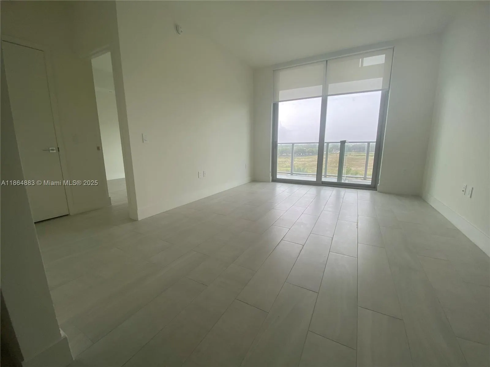 2000 Metropica Way, #408