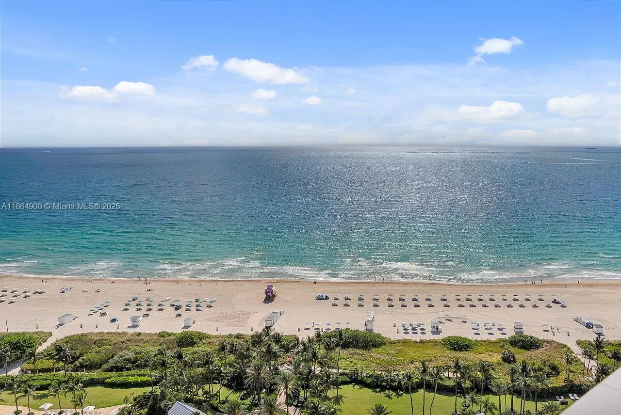 100 S Pointe Dr, #2208