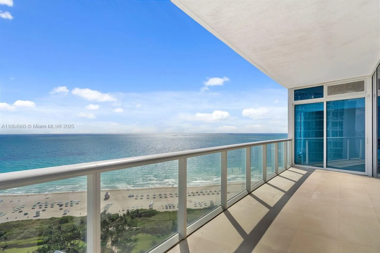 100 S Pointe Dr, #2208