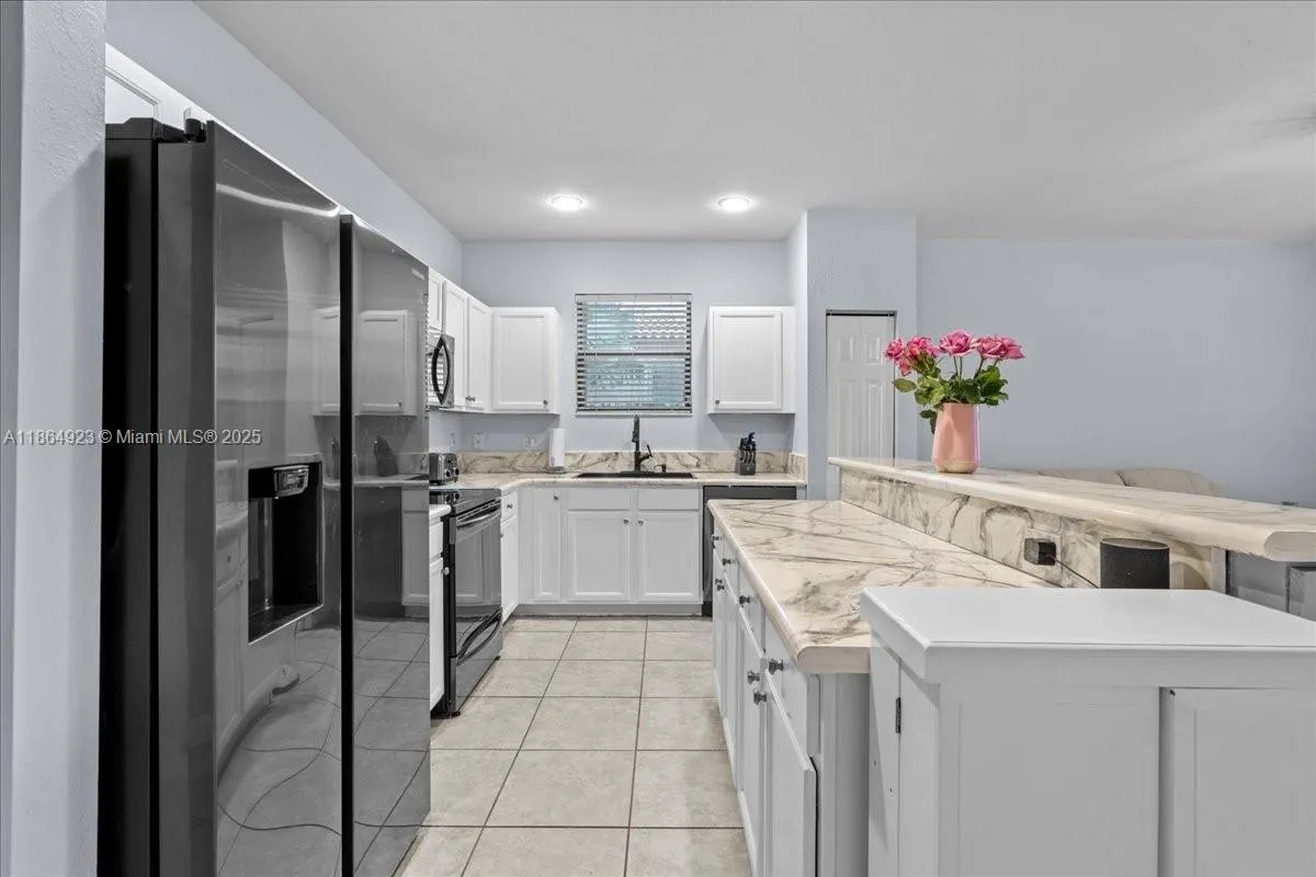 140 SE 36th Ter