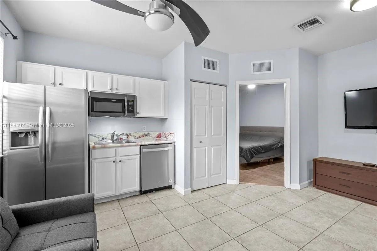 140 SE 36th Ter
