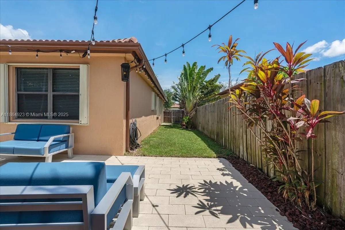 140 SE 36th Ter