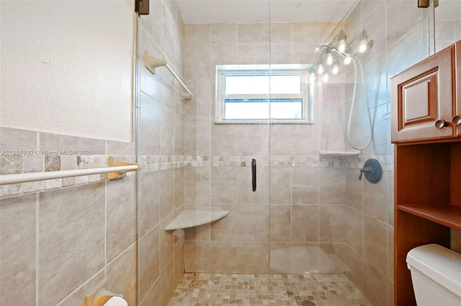 7321 E Mcarthur Pkwy