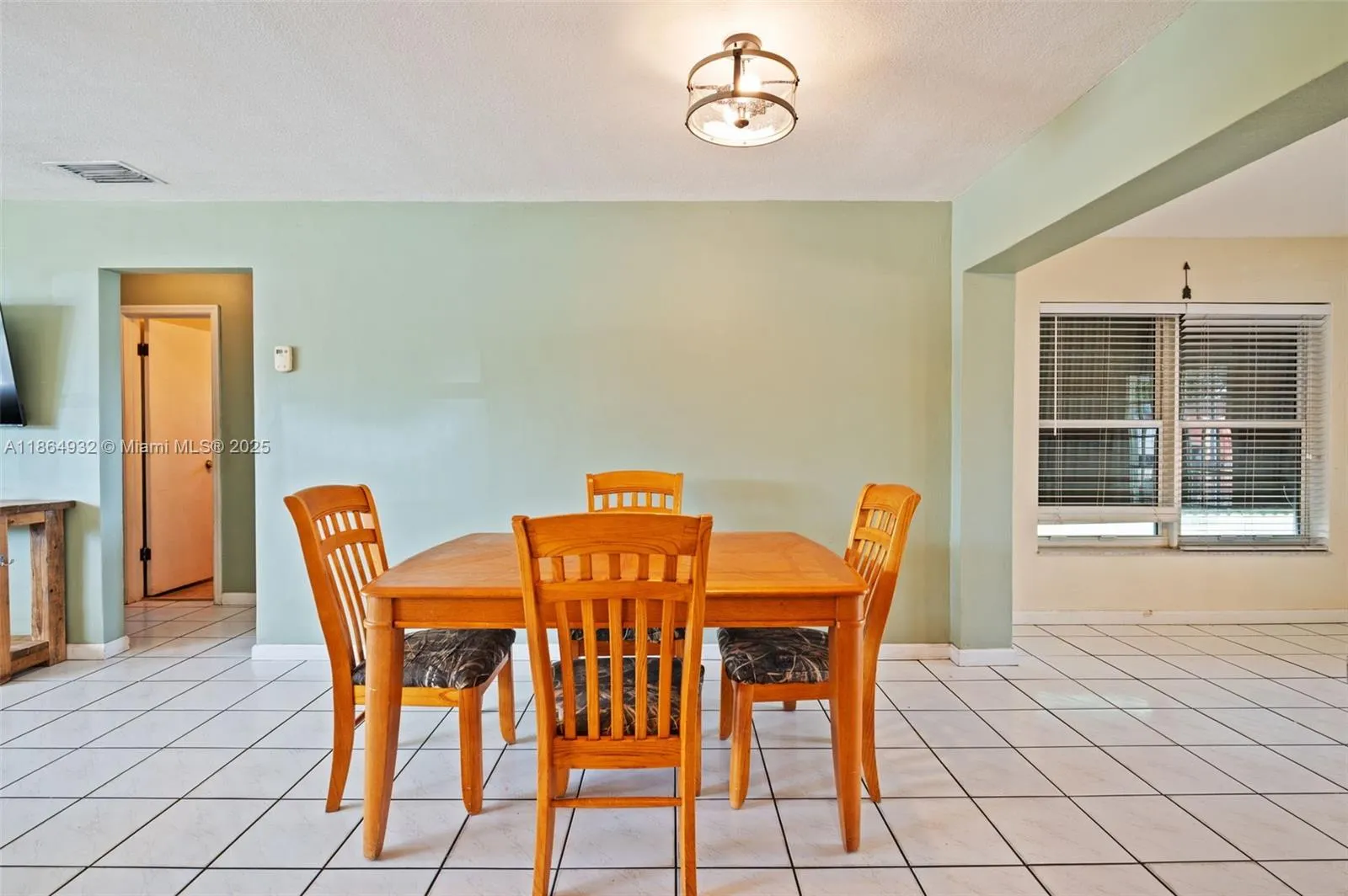 7321 E Mcarthur Pkwy
