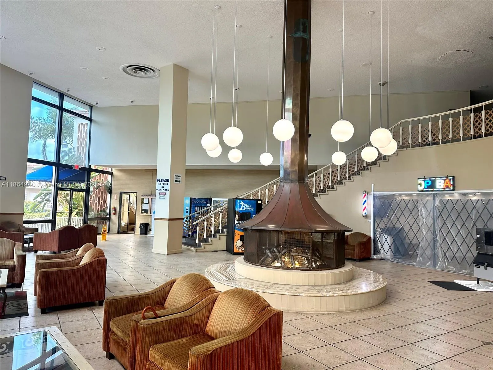 26 Diplomat Pkwy, #2325