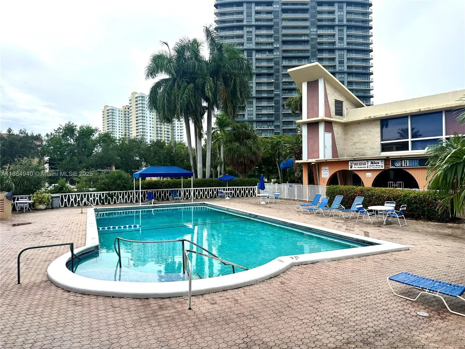 26 Diplomat Pkwy, #2325