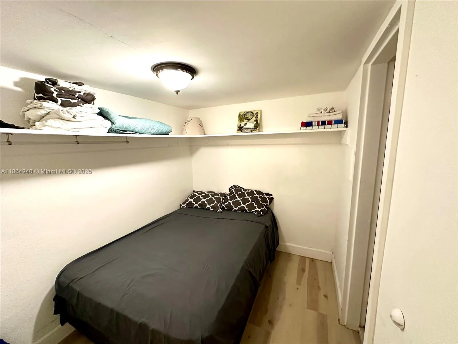 26 Diplomat Pkwy, #2325