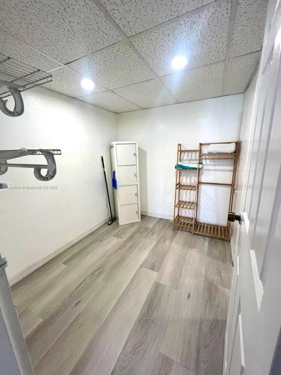 26 Diplomat Pkwy, #2263