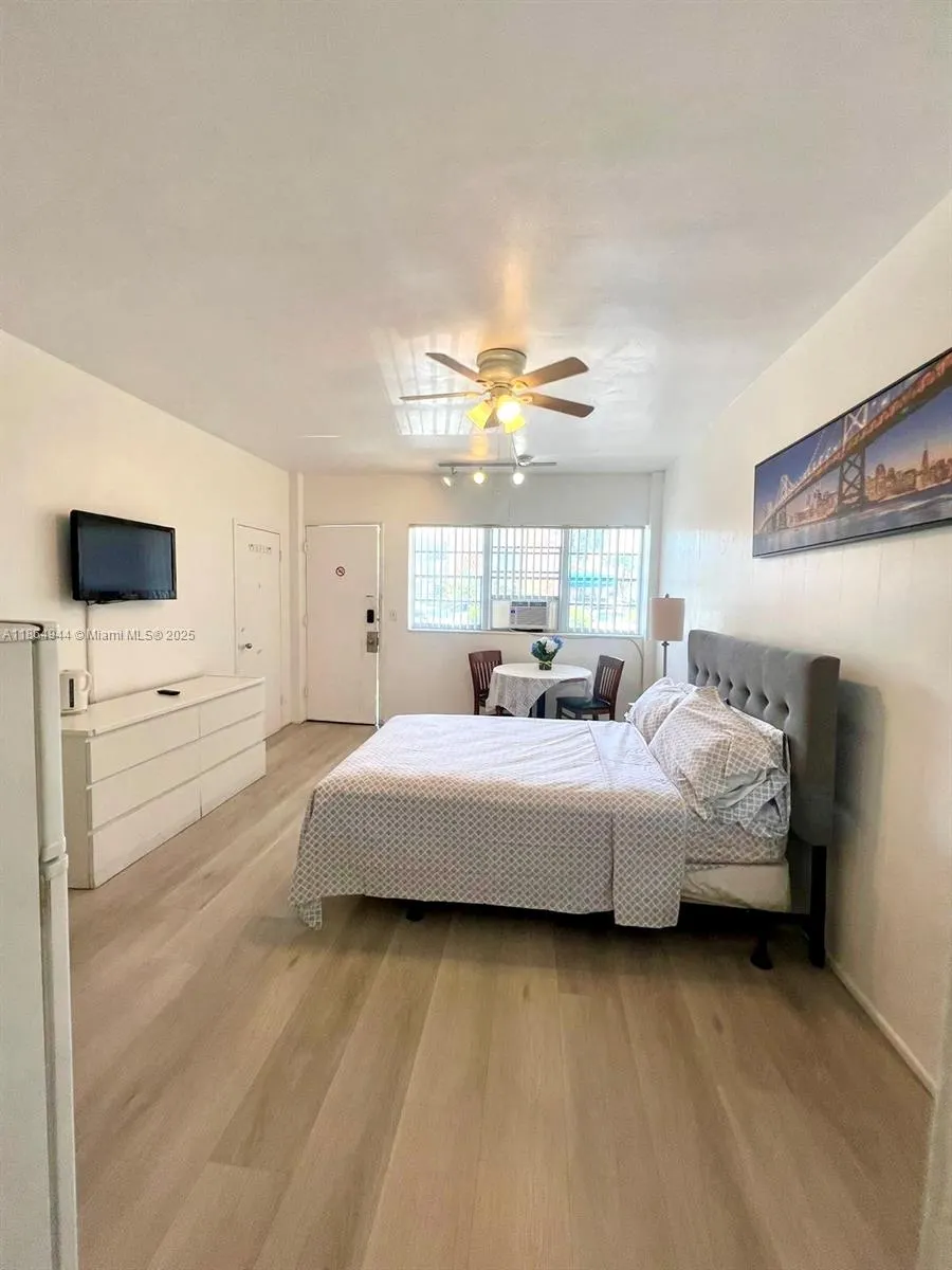 26 Diplomat Pkwy, #2263