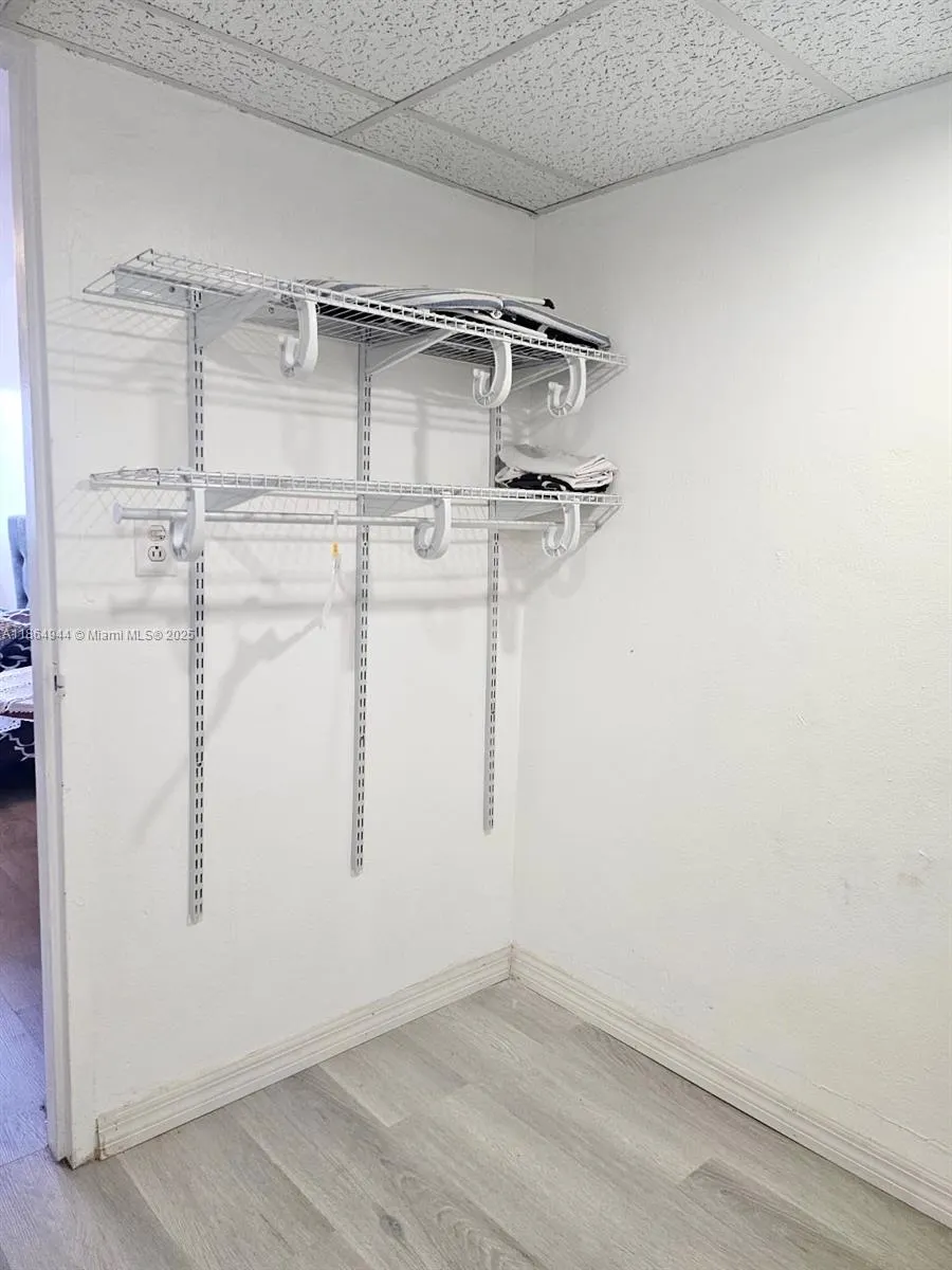 26 Diplomat Pkwy, #2263