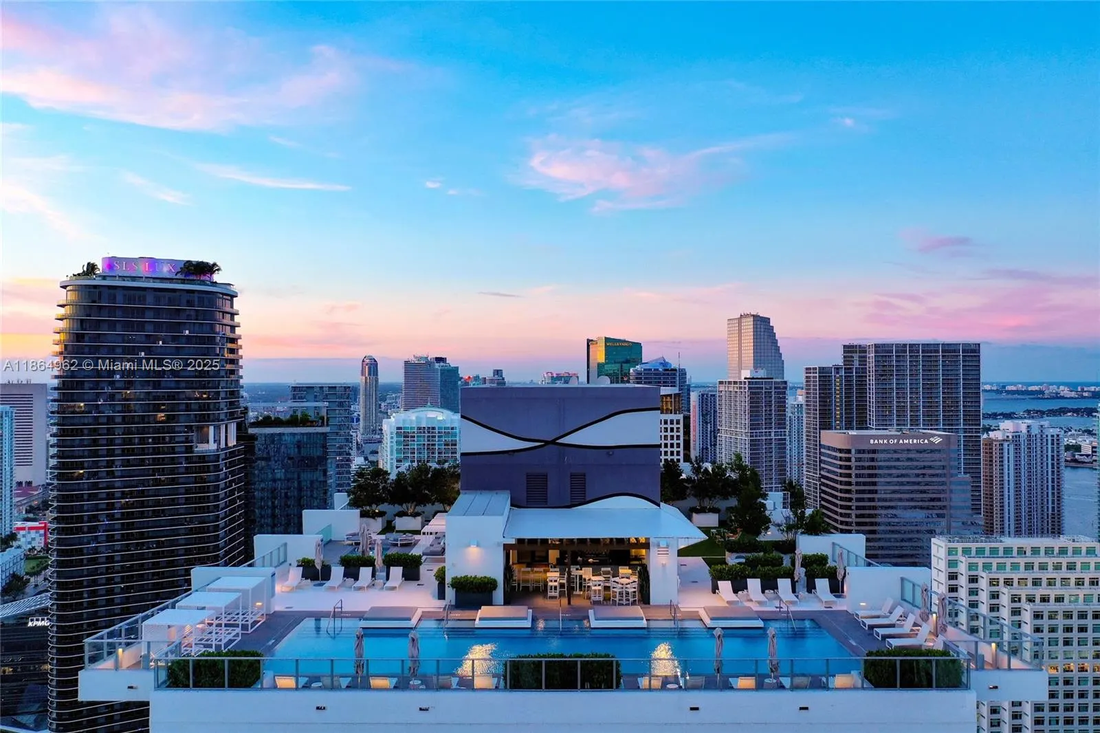 1010 Brickell Ave, #3905