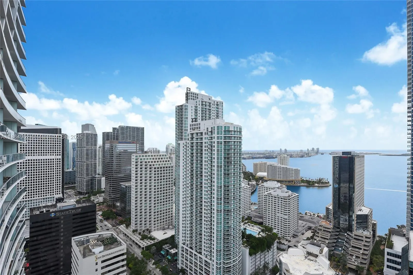 1010 Brickell Ave, #3905
