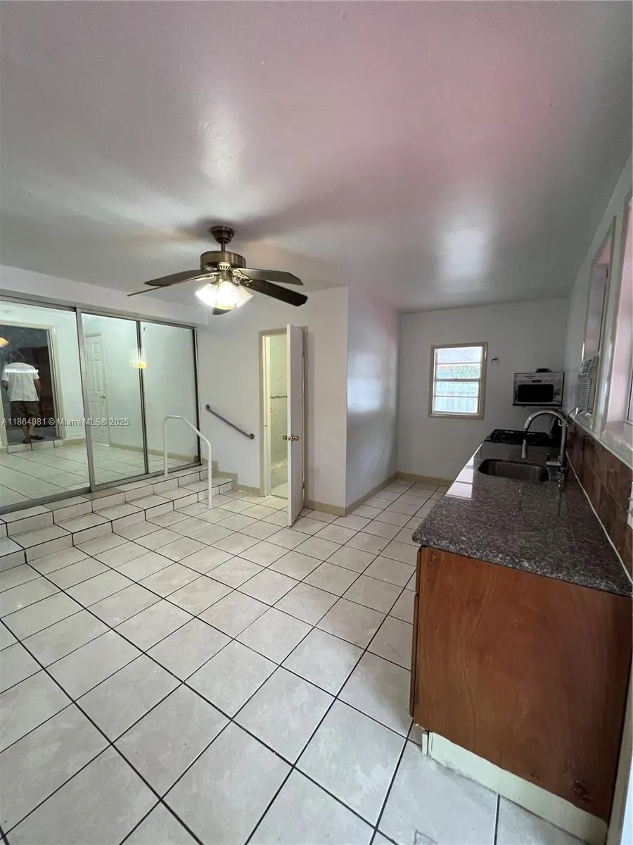 6690 NW 2nd St, #1
