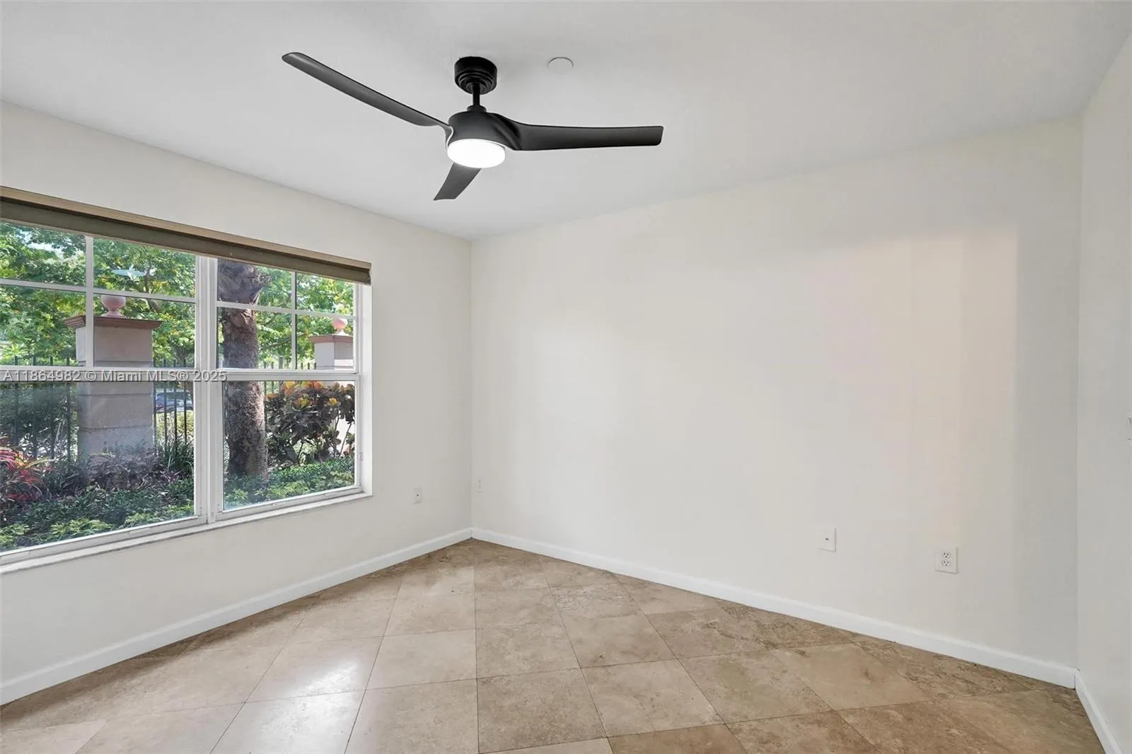 1033 NE 17th Way, #803